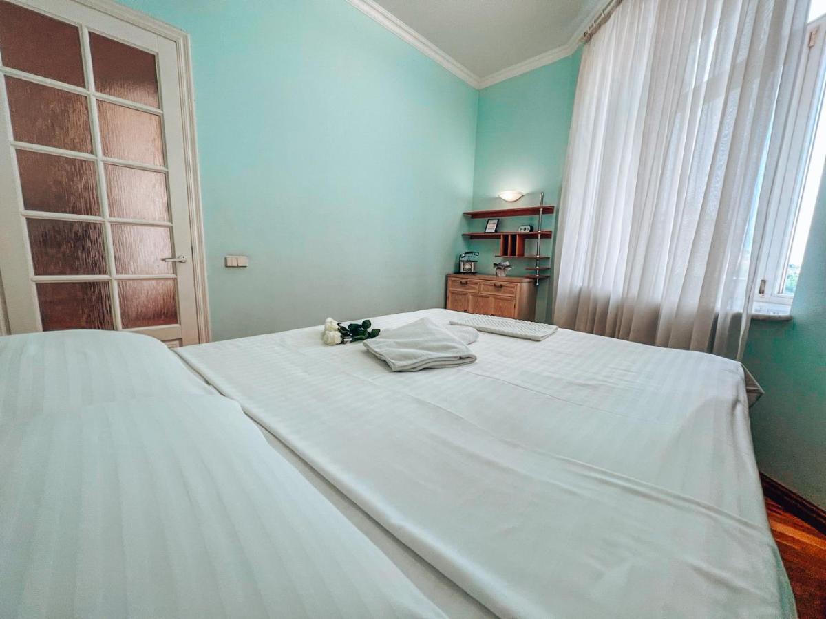 Apartments Rentals Ukraine on Kreshchatik Kiew Exterior foto