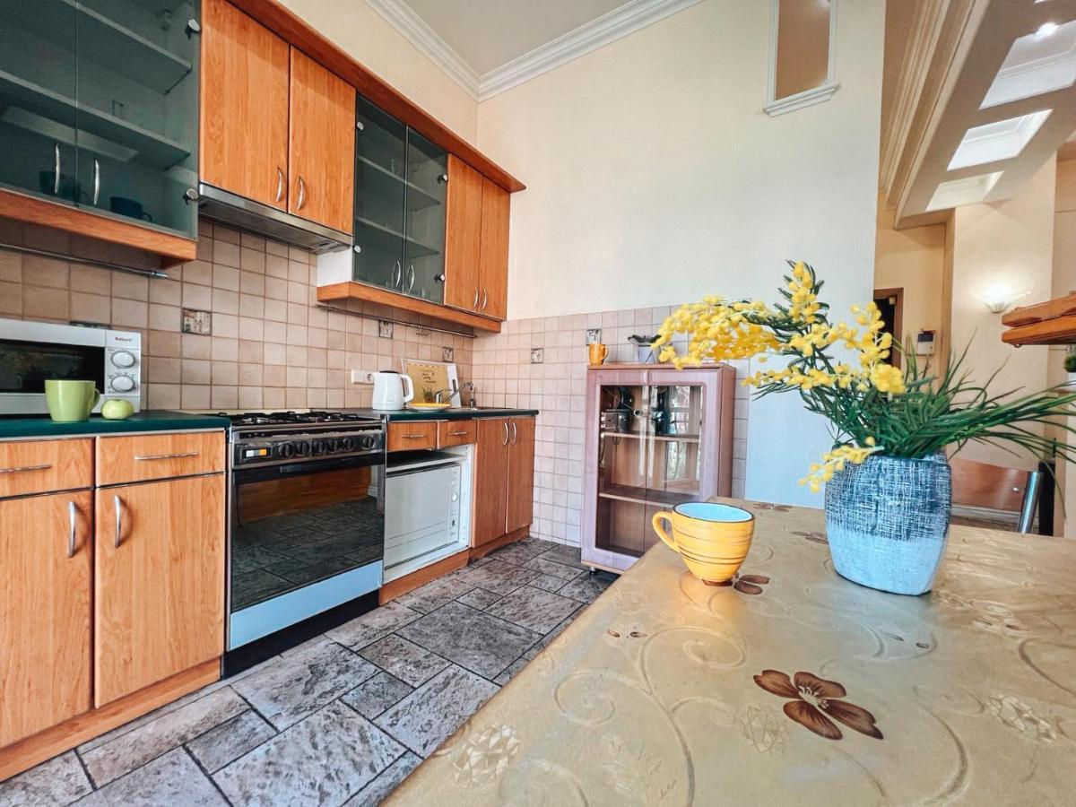 Apartments Rentals Ukraine on Kreshchatik Kiew Exterior foto
